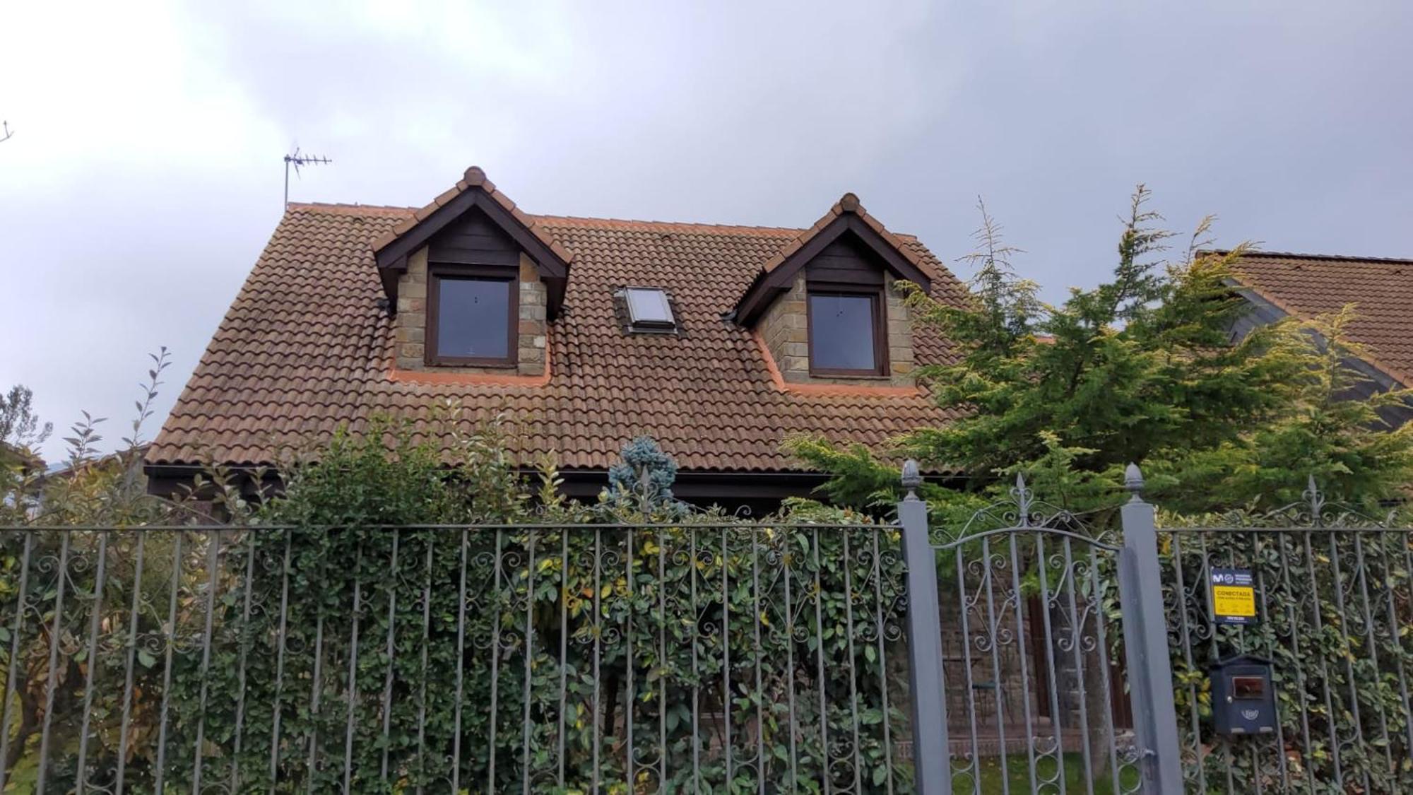 Lana Baros, Villa Jaca